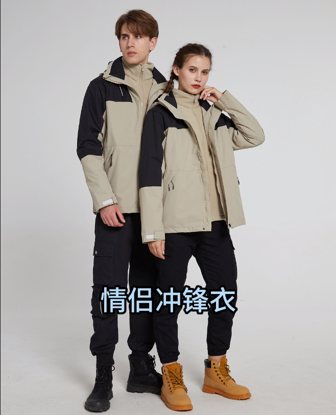 外衣：150D高彈春亞紡-100%聚酯纖維內(nèi)膽：300克雙面搖粒絨-100%聚酯纖維防水5000/透氣2000/防風(fēng)/保暖/三合一男女同款沖鋒衣登山服，奧特萊斯定制款防寒保暖情侶套裝沖鋒衣。